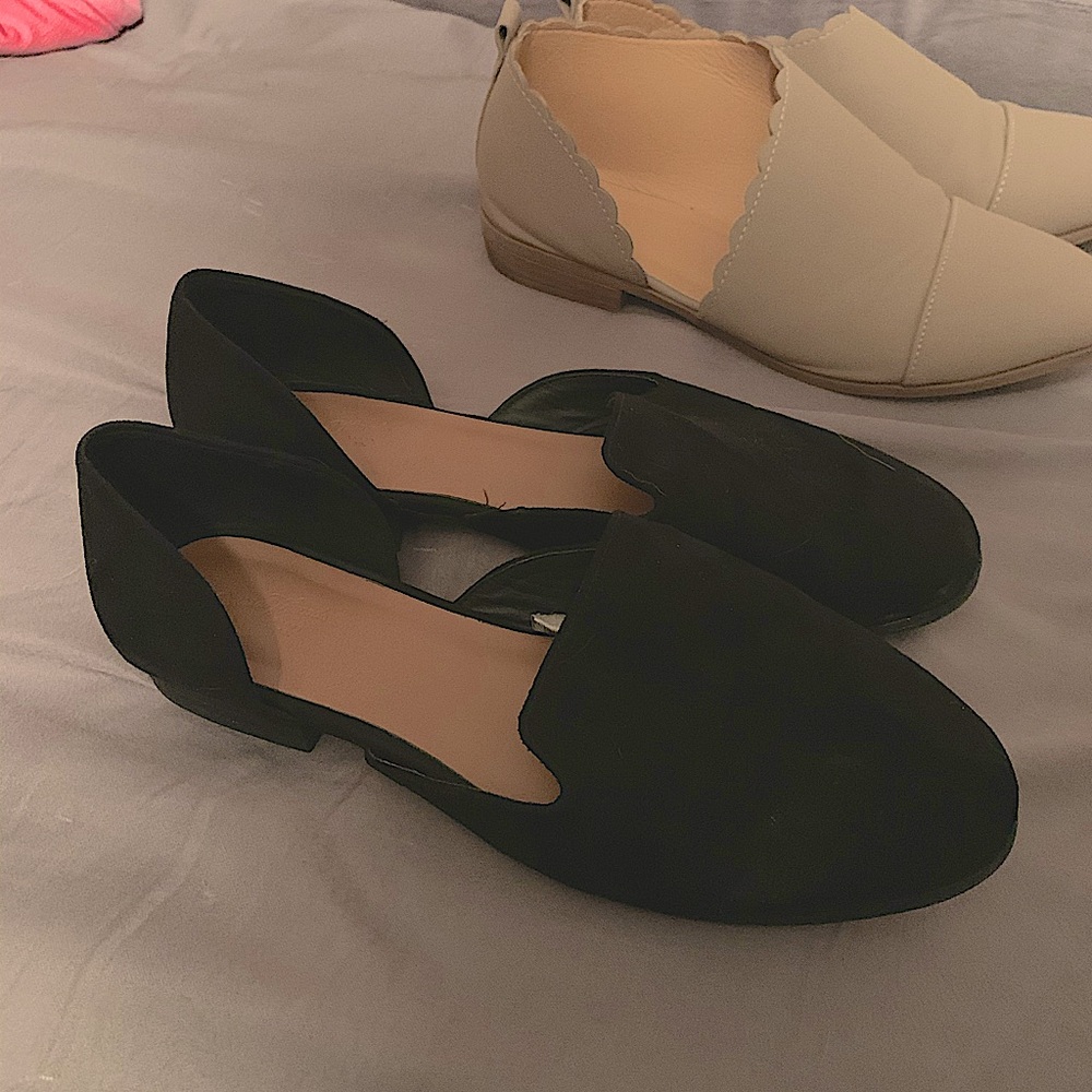 7.5 Women’s cut out flats loafers black